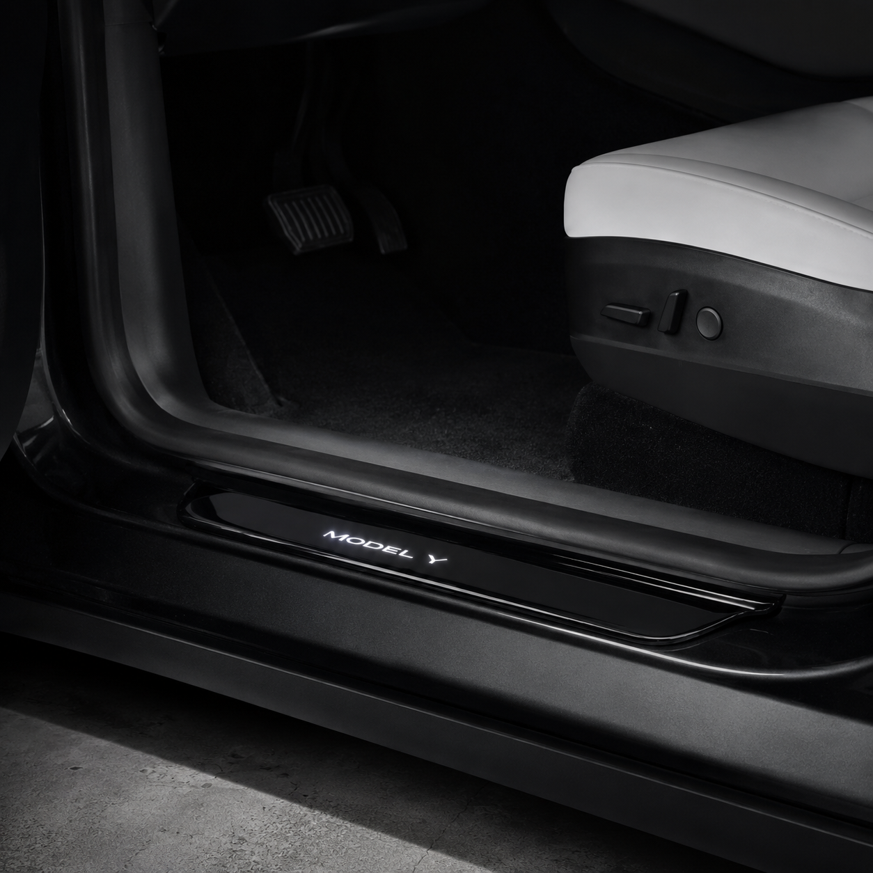 Umbrales de puerta iluminados del Model Y vista 2
